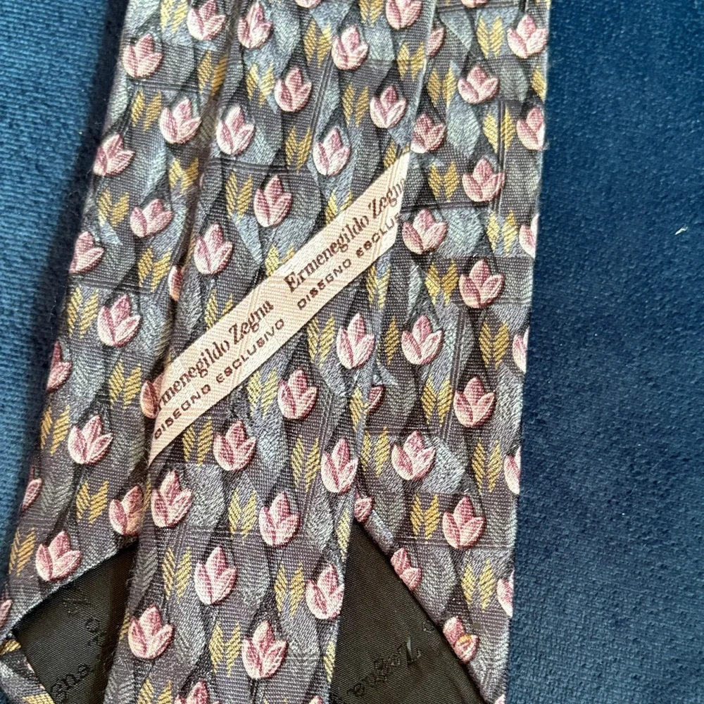 Ermenegildo Zegna Pink and Yellow Floral Silk Tie Blue Grey Base